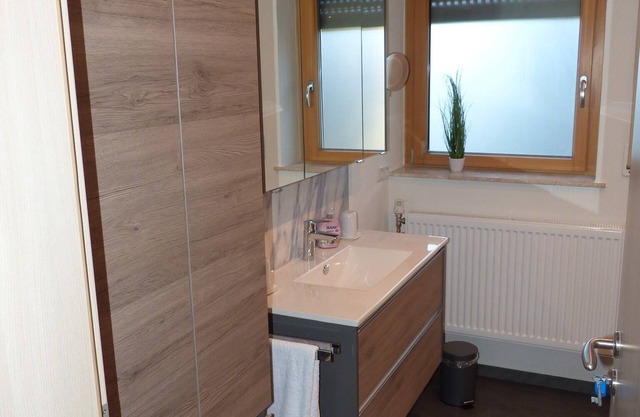 Ferienwohnung 70qm, mit 1 Schlafzimmer, 1 Wohnzimmer und Terrasse