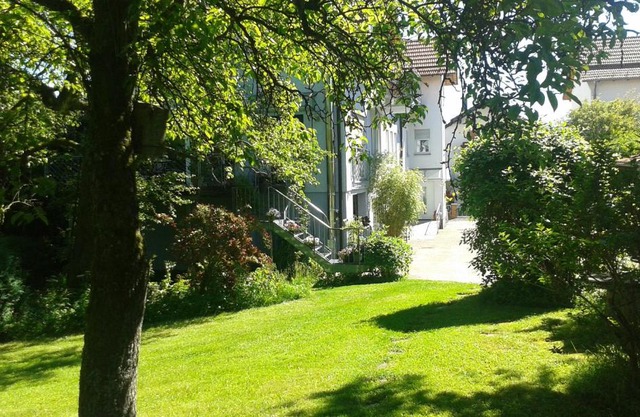 Ferienwohnung Christiane - neue, moderne Ferienwohnung mit Blick ins Grüne