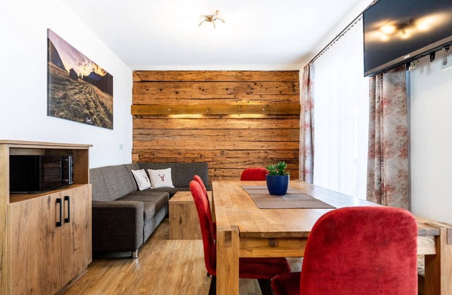 Ferienwohnung Hochwiesler - Appartments und Pension Mariandl