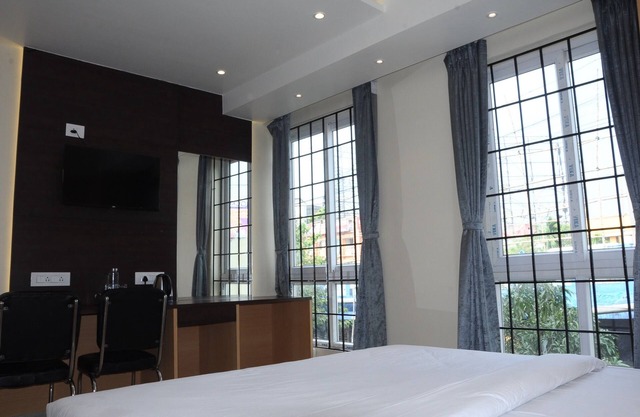 FERN INN Kolkata