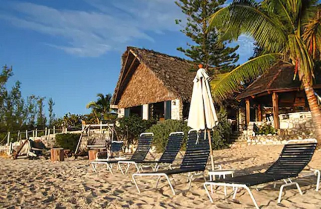 Fernandez Bay Village