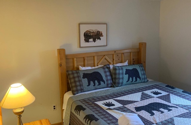 Ferncliff | 2BR,1BA, Cabinesque Hotel in Ohiopyle