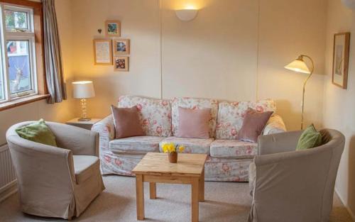 Findhorn Ecovillage Escape - Dianne's