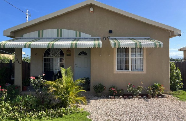 Finest Accommodation Phoenix Park Lot 1317 Phase 4 Portmore St Catherine