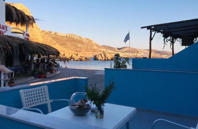 Finiki Seaside Apartment