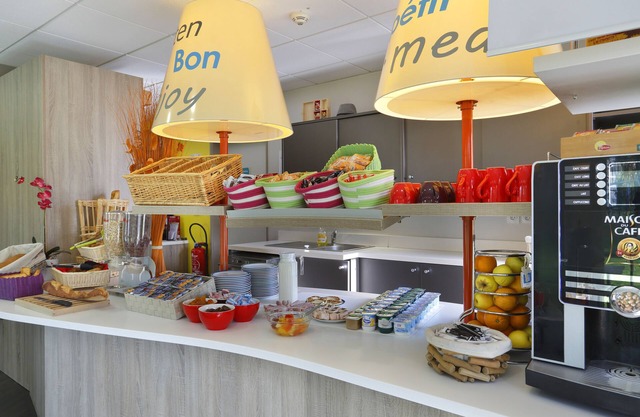 First Inn Hotel Les Ulis