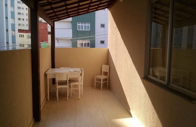 Fit brand new with garage in the Castle district