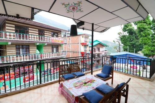 Flagship Hotel Gipsy King