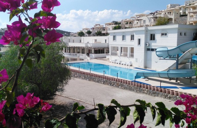 Flamingo Country Club Short-term Apartment Rental, Bodrum, Anemon