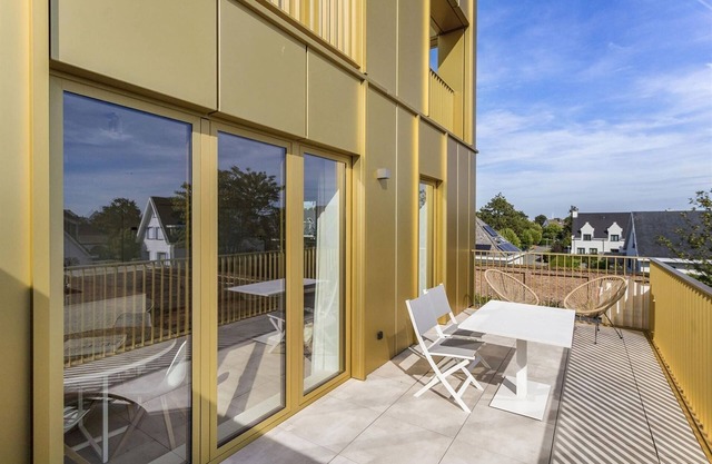 Flat in Belgium near Sea Dyke & Town Center