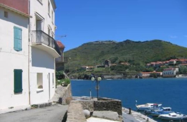 Flat T2 rue du soleil overlooking the port, near COLLIOURE