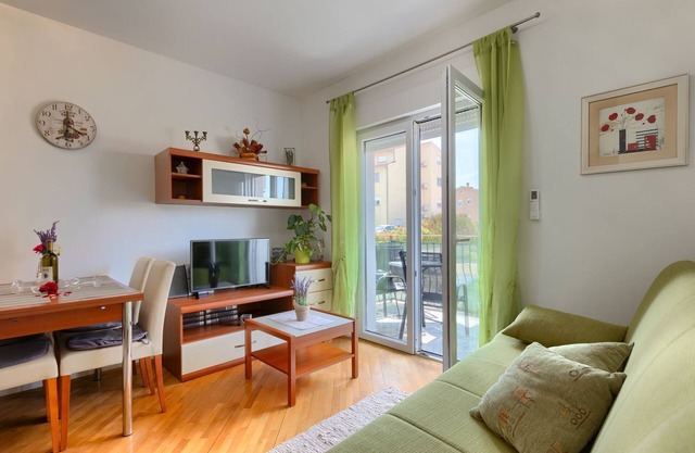 Flat with WLAN, air conditioning, balcony