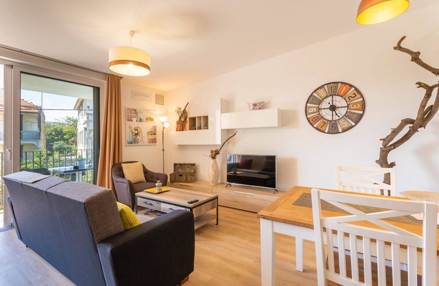 FLH Quintinha Rocha – Rosemary Garden Apartment