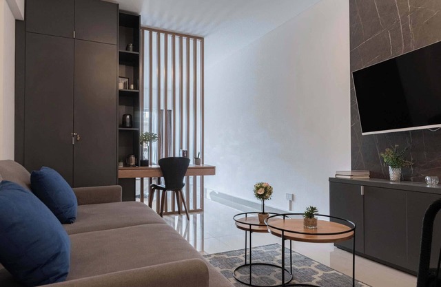 Fliphaus + Moreno 550 'A' Loft with Pool in Plaza de Mayo