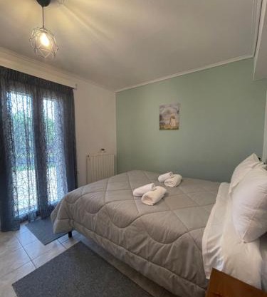 Flo's Apartments