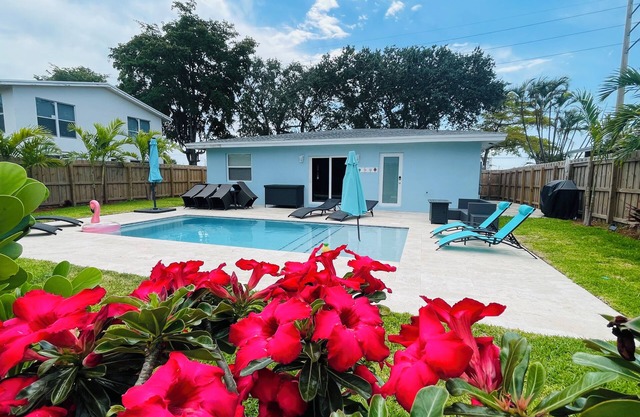 Florida Charm Retreat. Near FLL Air Port and Port Everglades