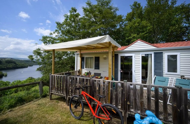 Flower Camping de Mars * - Mobile home Comfort 34m2/3 bedrooms - Terrace 6 people
