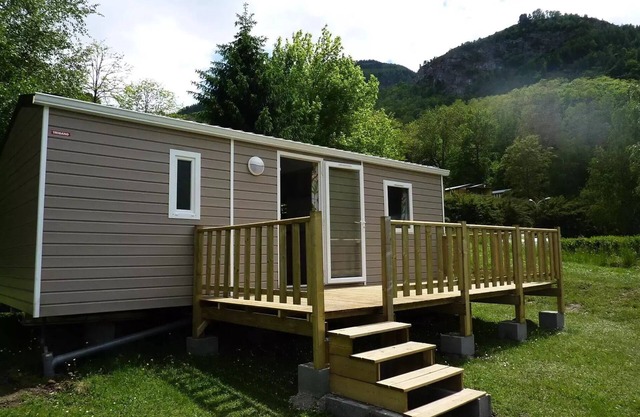 Flower Camping LA BEXANELLE * - Mobil home Comfort 30m2 - 3 bedrooms + semi-covered terrace 6 people