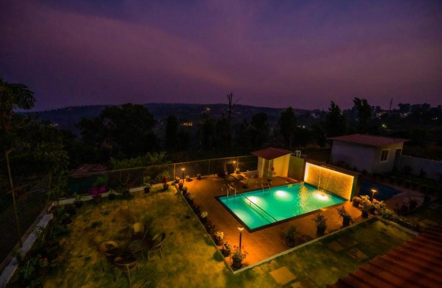 Flower Villa Aster