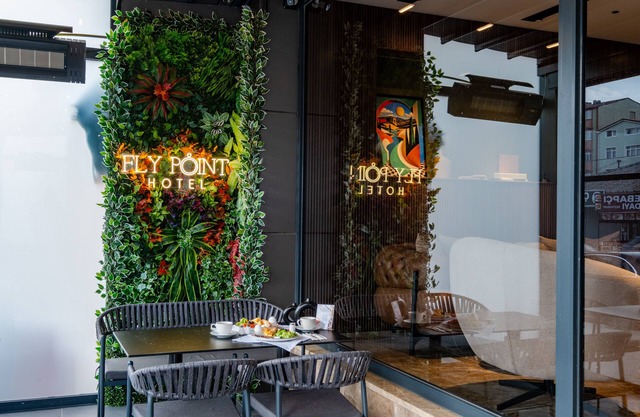 Fly Point Airport Hotel