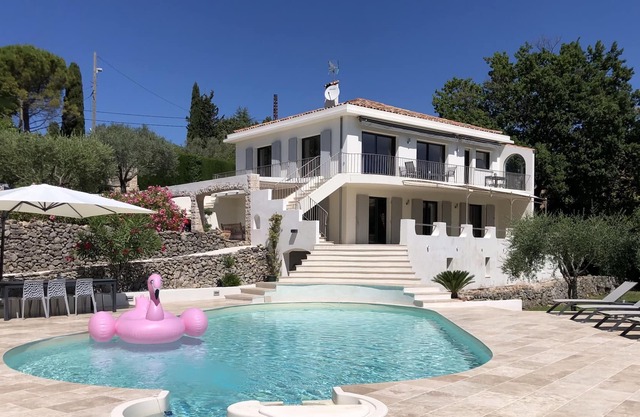 For a dream holiday in the village of Saint Cézaire sur Siagne
