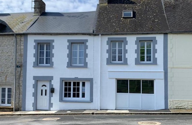 FORREST GUEST HOUSE ; LA MAISON DE FORREST