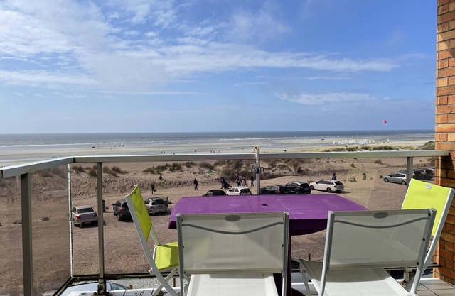 Fort-Mahon-Plage: Studio with balcony, fully equipped, private parking