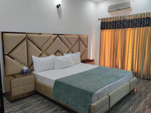 Four Season Guest House
