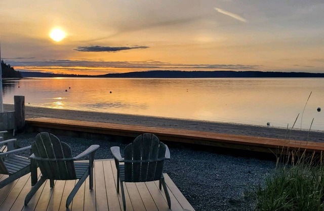 Fox Spit Bungalow by AvantStay | Waterfront
