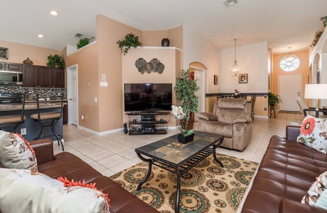 FP8157 - Windsor Palms Resort 4 Bedroom Home With Game Room
