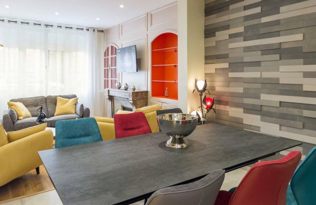 Inn Forges-les-Eaux Forges-les-Eaux, 5 bedrooms, 10 people