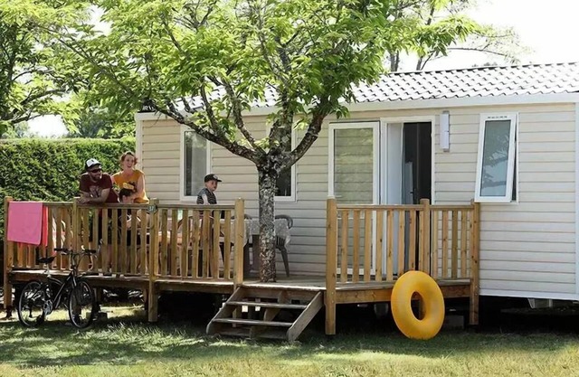 Campsite La Nouvelle Croze * - Deluxe Family 3 bedrooms 6 to 8 people - 6 pers. included in the tariff