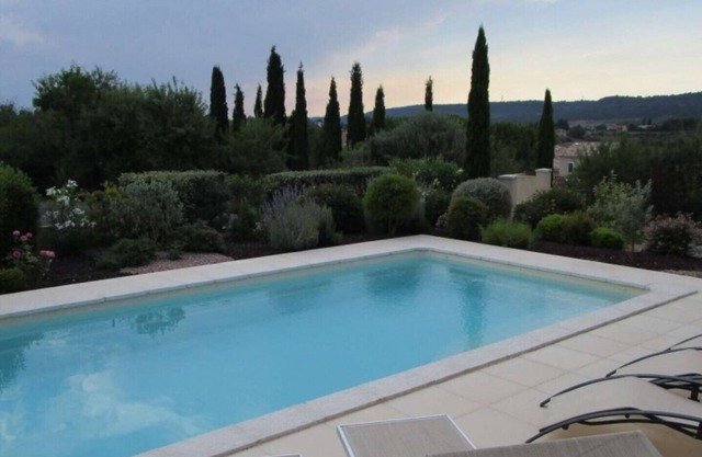 Villa Les Deux Cypres, with pool, St Laurent de la Cabrerisse, Aude