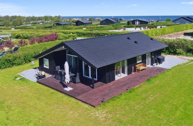 "Francis" - 380m from the sea by Interhome