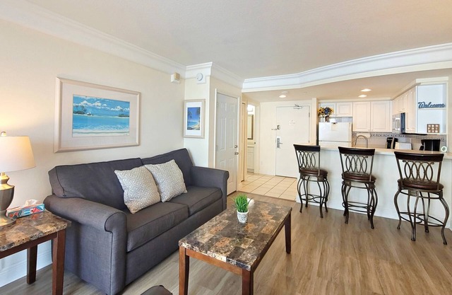FREE DAILY ACTIVITIES! Spacious-Clean, 8th-Floor Suite at OceanFront Daytona Bch Resort-WIFI & HBO!