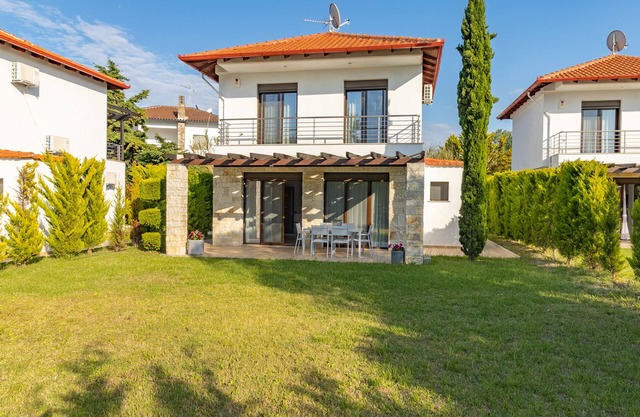 Friday Mood: Villa Relax with swimming pool