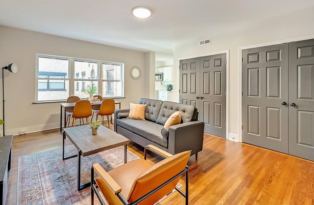 Frontdesk | 2 BR Apt near Eden Park