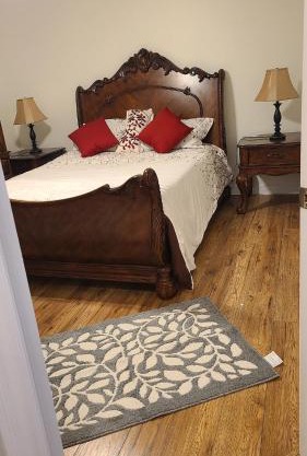 Full house, 3 BDR, 2WR, free Parking , extra beds