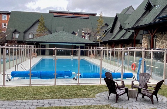 Full Mountain Chalet facing HEATED POOL and HOT TUB!