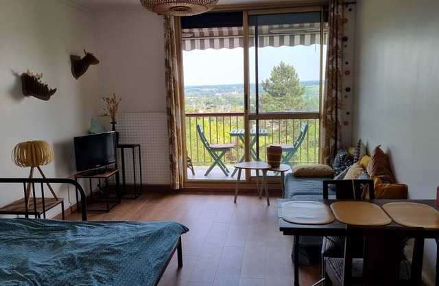 Fully equipped studio with balcony