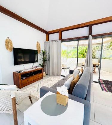 Fully-equipped house with pool