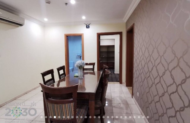 Fully Furnished 3 Rooms Serviced Apartment FOR RENT Sari St / UNIT 12