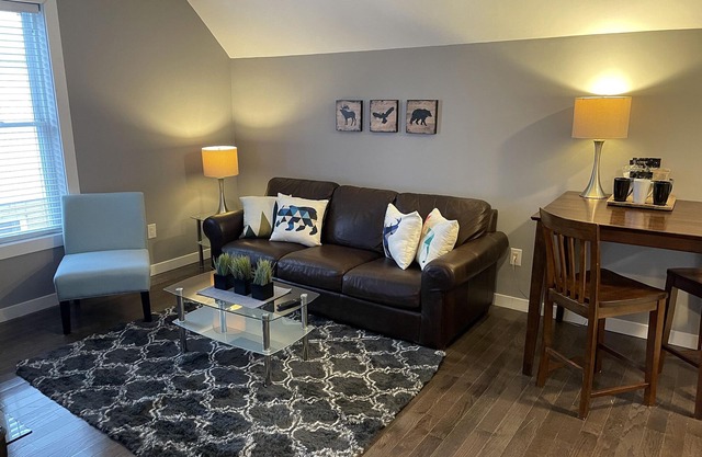 Fully Remodelled Modern City Centre Apartment