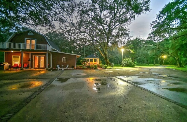 FULLY SELF-CONTAINED COUNTRY COTTAGE