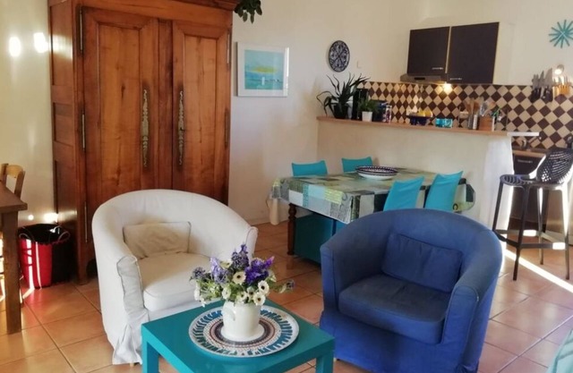 Furnished apartment 3min walk from the beach