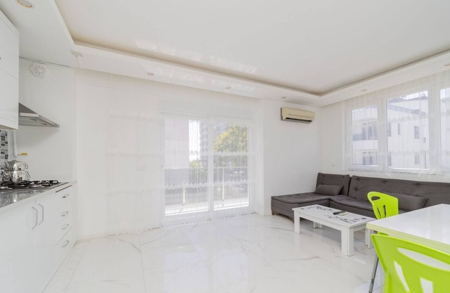 Furnished Flat w Balcony 2 min to Beach in Antalya