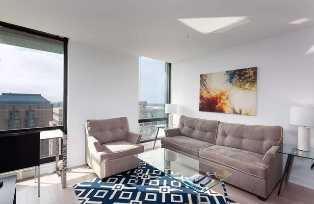 Furnished Luxury Getaway | nr Spring Hill | Reston Town Center