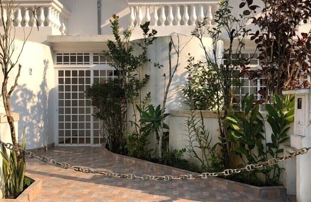 Furnished townhouse 200 meters from the beach with air conditioning.