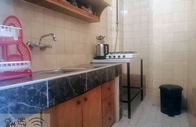 Furnitured Flat, center of istanbul, walk distance to ferry and buses