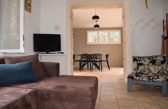 Gîte 4 of 95 square meters, 4 bedrooms, sleeps 8 near Montbrun Les Bains